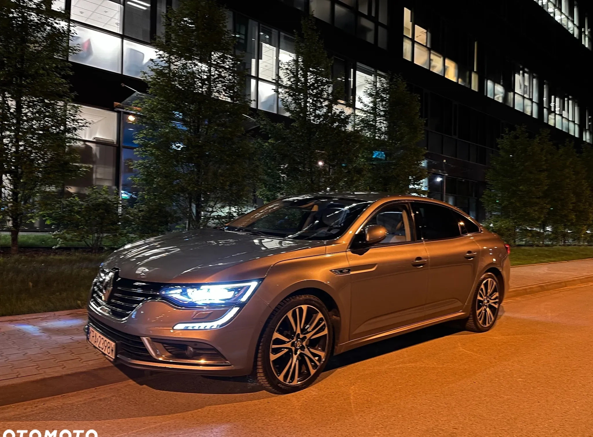 Renault Talisman cena 69500 przebieg: 130000, rok produkcji 2015 z Kraków małe 781